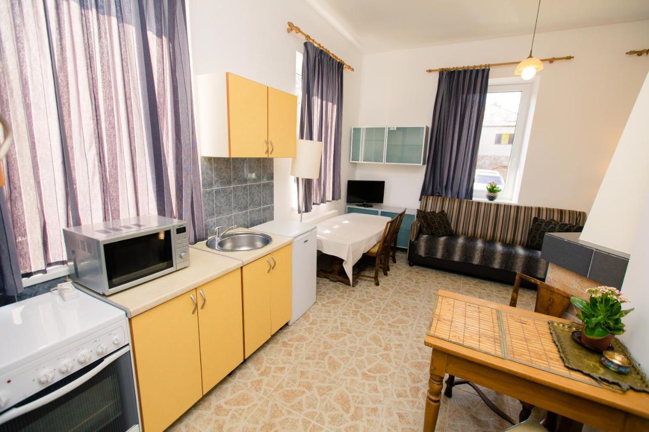 Old Town Apartments Alytus Buitenkant foto
